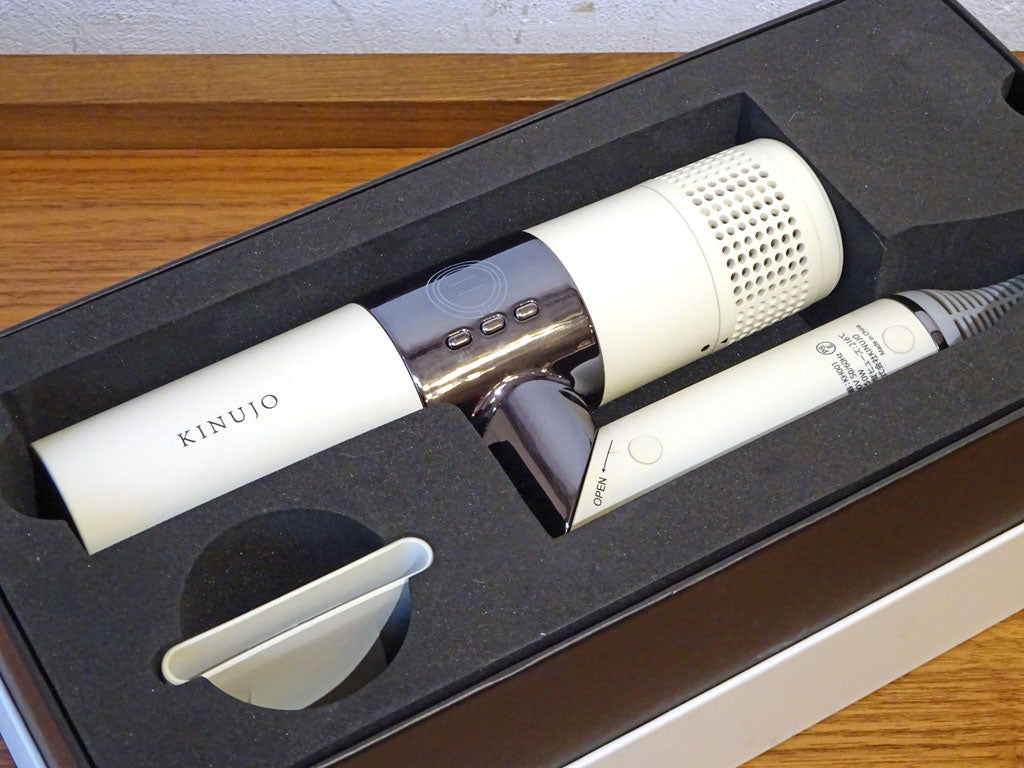 キヌージョ KINUJO ヘアドライヤー 未使用 KH001 下北沢店 中古品 買い取りしました。