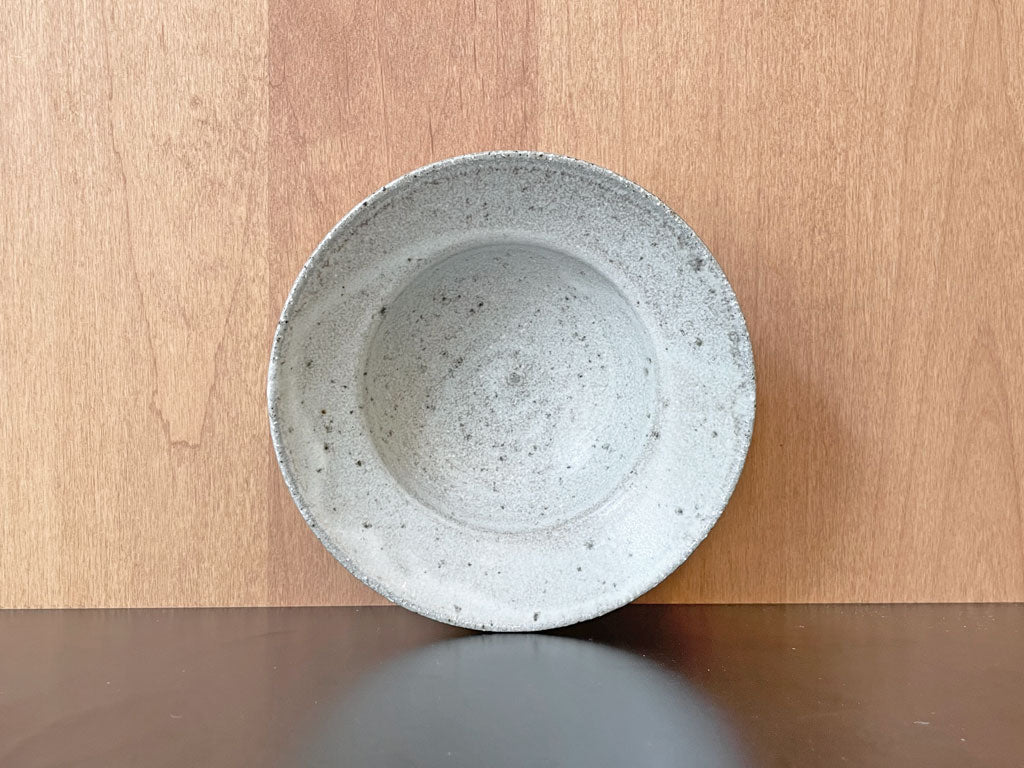 清岡 幸道 きよおか こうどう 白灰 リムボウル 小鉢 器 ボウル 陶芸 現代作家 クラフト 信楽 中古品 買い取りしました。