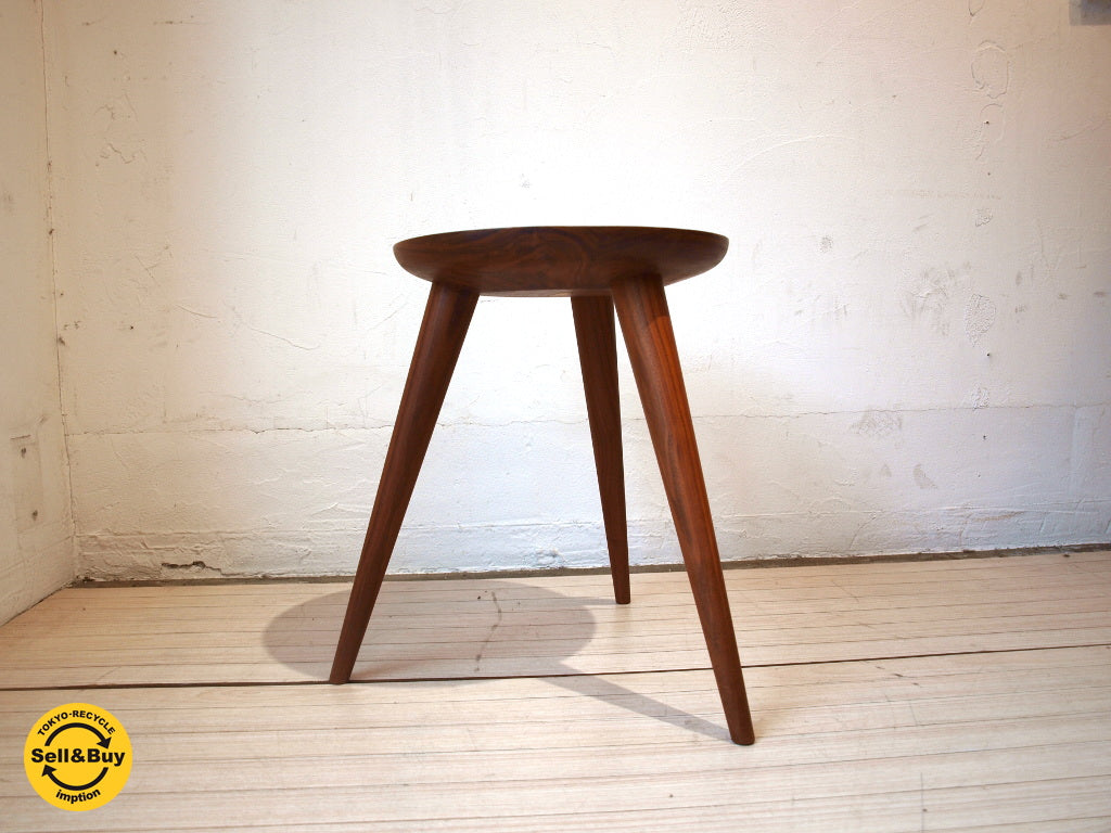 小泉 誠 Koizumi Studio 廃盤 カイ スツール X Stool ウォールナット無垢材 3本脚 宮崎椅子製作所 ★中古品 買い取りしました。下北沢店 出張買取もお任せ下さい。