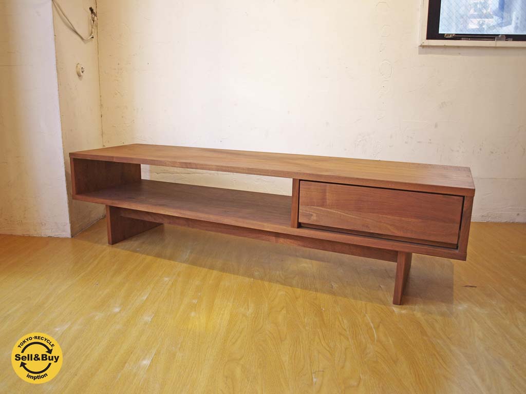近藤工芸 AVラック ウォールナット突板 W140cm 引出し 収納家具 TVボード ローボード 中古品 買い取りしました。