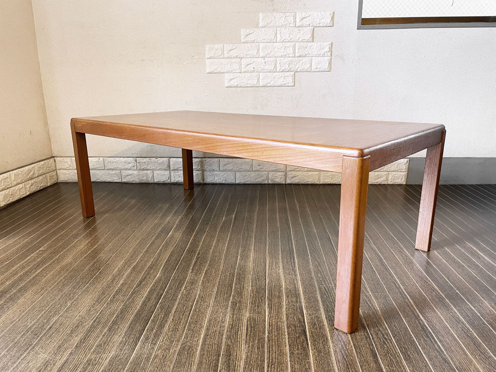 Vejle Stole & Mobelfabrik チーク材 コーヒーテーブル センターテーブル W135cm ヘニング・ケアヌルフ Henning Kjaernulf デンマーク 北欧ビンテージ  中古品  買い取りしました。