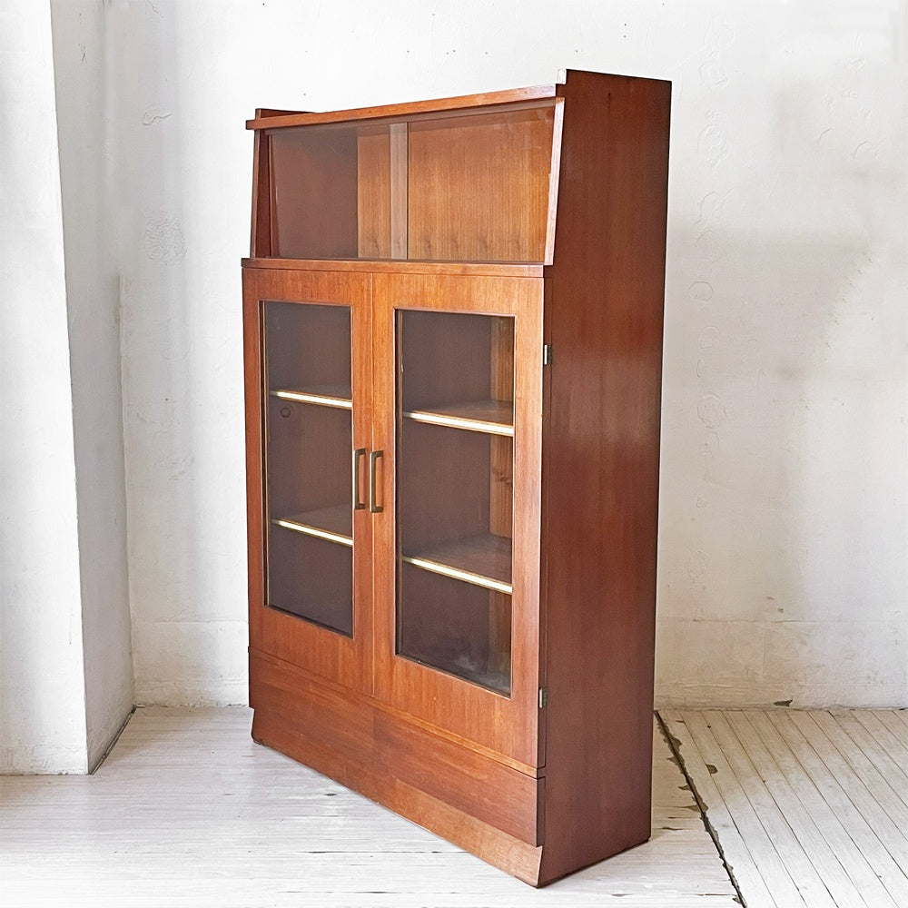 【下北沢店】ジャパンビンテージ Japan Vintage キャビネット 食器棚 昭和レトロ ガラス引き戸 店舗什器 買取させていただきました。