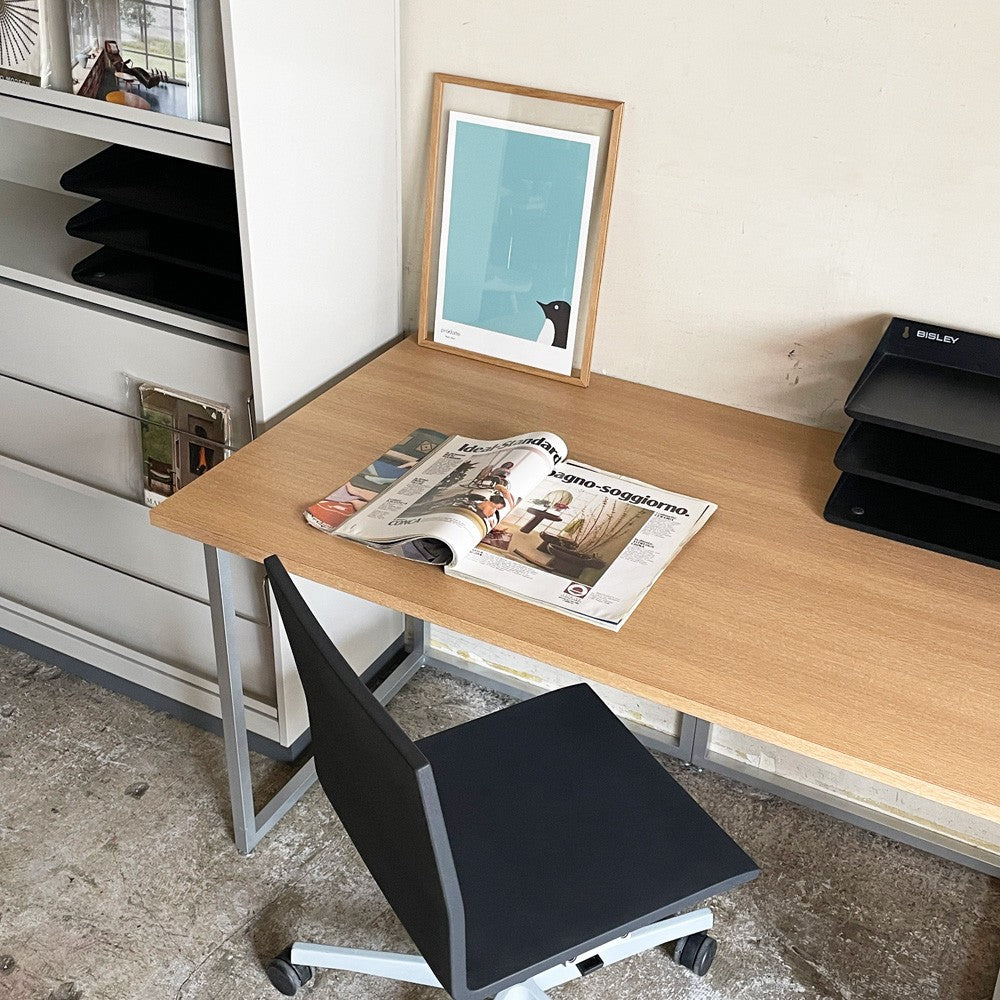 【自由が丘店】ビスレー BISLEY デスクプラン DESK PLAN Lフット ワーキングテーブル デスク オーク メラミン天板 スチール脚 W120cm イギリス 買取させていただきました。