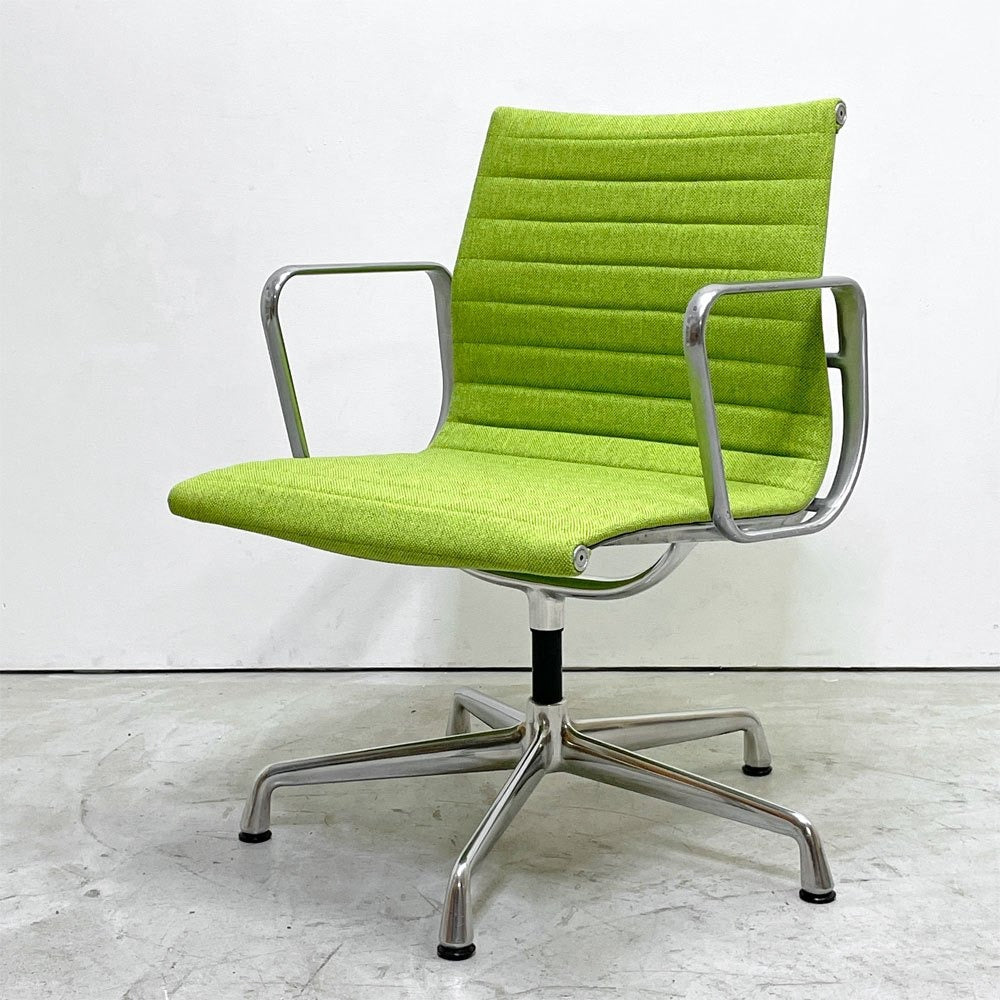 【祖師ヶ谷大蔵店】ハーマンミラー Herman Miller イームズアルミナムグループ マネジメントチェア デスクチェア ファブリックシート アルミバフベース 5本脚 固定脚 昇降無し イームズ 買取させていただきました。