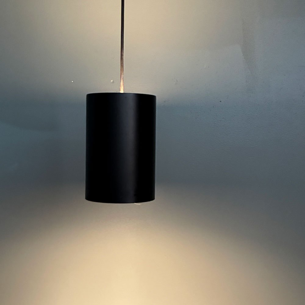 【経堂店】ルイスポールセン louis poulsen シリンダー Cylinder ペンダントライト エイラ＆ジョンメイリン スチール ブラック ビンテージ 買取させていただきました。
