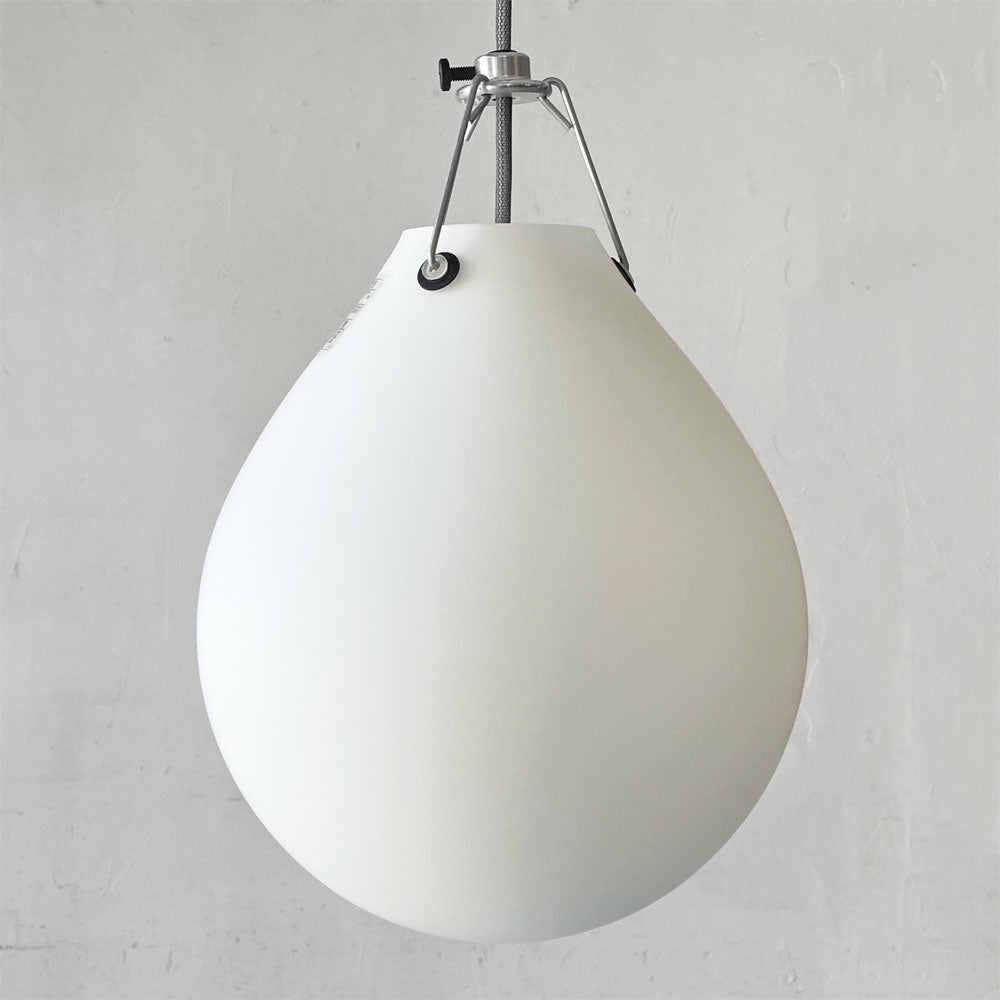 【下北沢店】ルイスポールセン louis poulsen モザー Moser 250 ペンダントライト アヌ・モザー Φ25㎝ 吹きガラス 北欧 定価￥104.500- 美品 買取させていただきました。