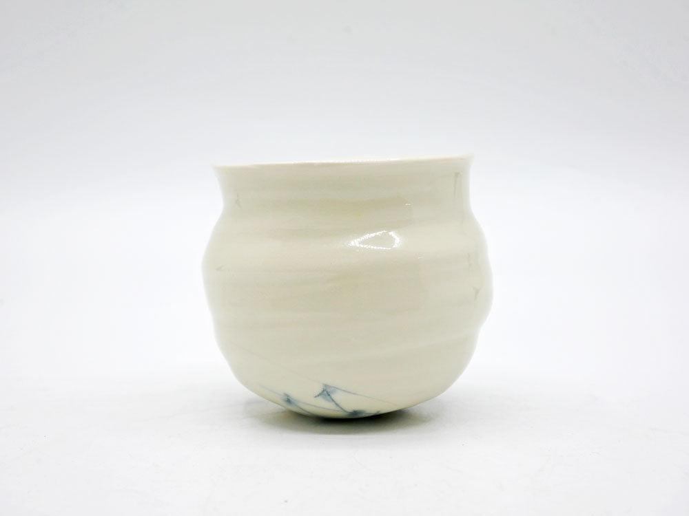 吉川正道 白磁 スイング湯呑 カップ 直径9cm 陶芸家 現代作家 中古品 買い取りしました。