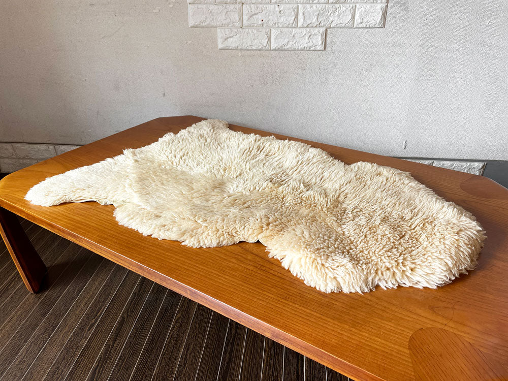 シープスキン SHEEPSKIN ムートンラグ ピースラグ 95×73cm 長毛 羊毛 アイボリー系 天然色 中古品  買い取りしました。