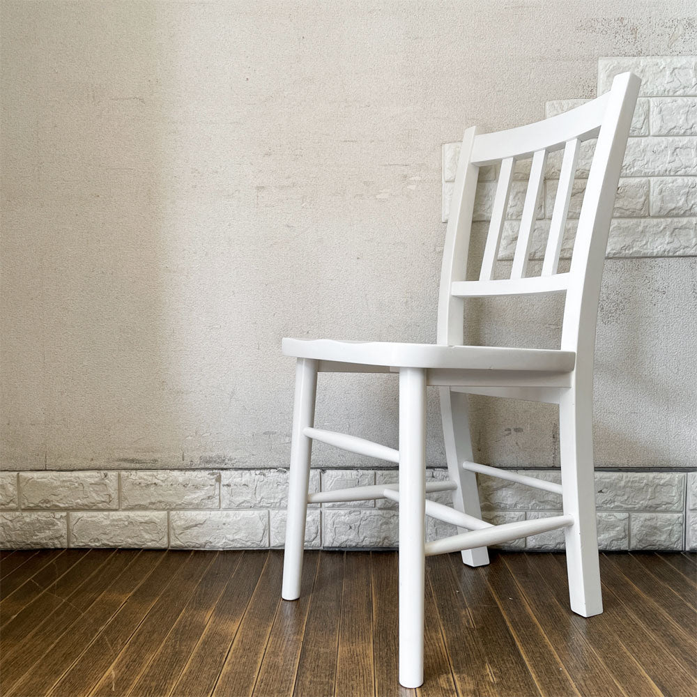 【経堂店】モモナチュラル MOMO Natural ランド LAND ダイニングチェア パイン材 ホワイトペイント ウレタン塗装 定価￥16,000- 買取させていただきました。