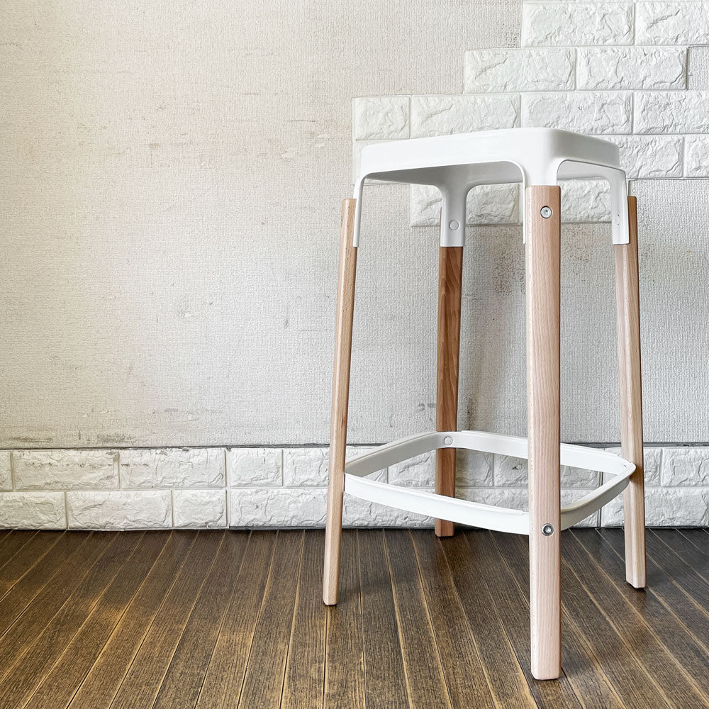 【経堂店】マジス MAGIS スティールウッドスツール Steelwood Stool ハイスツール カウンターチェア ホワイト × ビーチ H68cm ロナン＆エルワン・ブルレック 定価￥90,200- 買取させていただきました。