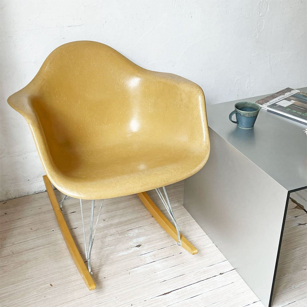 【下北沢店】ハーマンミラー Herman Miller アームシェルチェア セカンド 2nd ビンテージ FRP ロッカーベース イームズ ミッドセンチュリー  買取させていただきました。