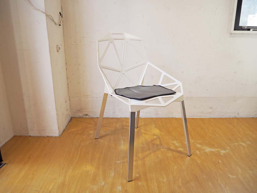 マジス MAGIS チェアワン Chair_One スタッキングチェア コンスタンチン・グルチッチ B 中古品 買い取りしました。