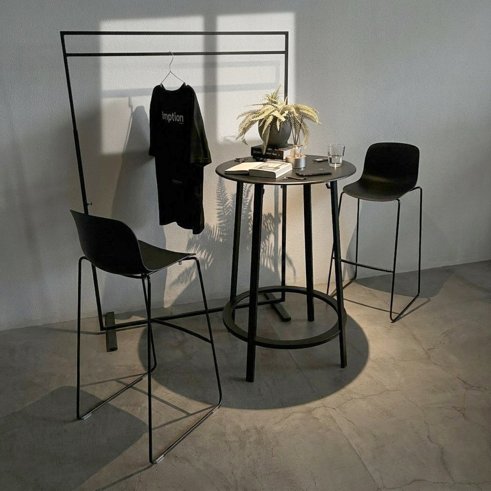 マジス MAGIS トロイ TROY スツール 4-Legs ブラック マルセル・ワンダース Marcel Wanders ハイチェア カウンターチェア 定価￥80,300- iFデザインアワード受賞 イタリアモダン ミニマルデザイン ～ ミニマリズム感じさせる鬼才の審美性と堅牢なる機能性が紡ぐ一脚 ～