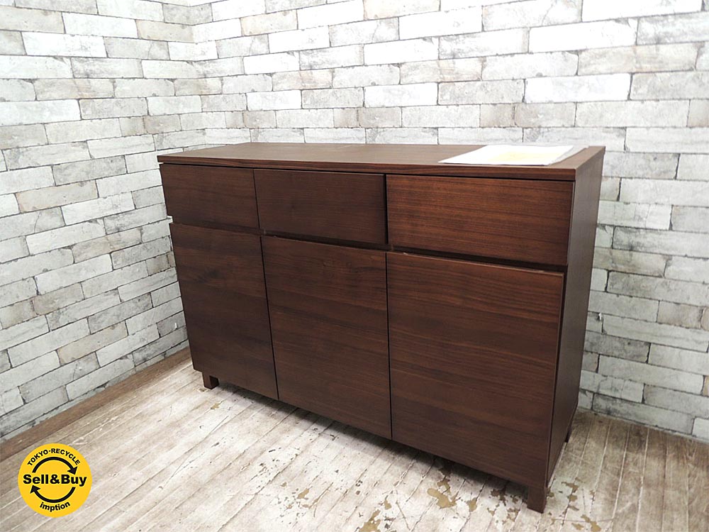 無印良品 MUJI ウォールナット材 木製収納 キャビネット (大) 木製扉 w120cm ナチュラルスタイル   中古品 買い取りしました。祖師ヶ谷大蔵店 出張買取もお任せ下さい。