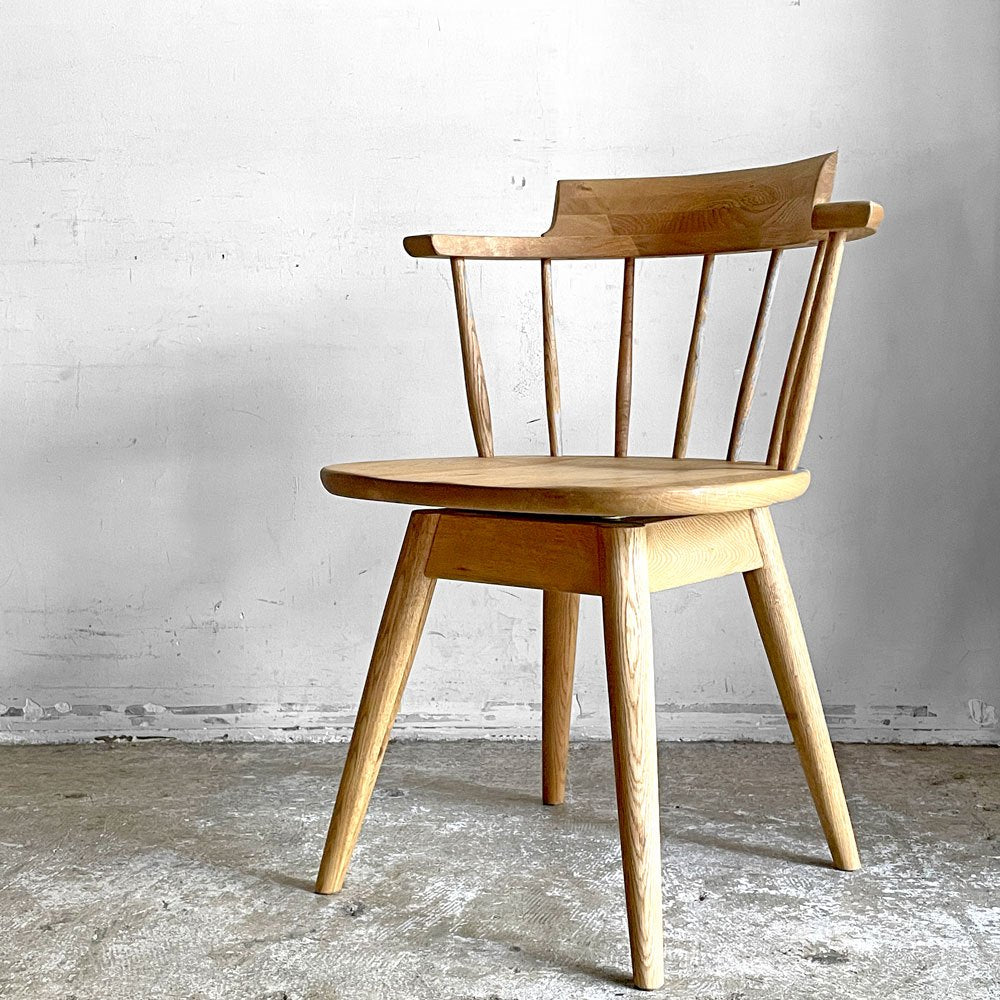 【自由が丘店】クラッシュゲート CRASH GATE イージーライフ EASY LIFE リーマ2 LIEMA2 ダイニングチェア ウィンザーチェア オーク材 無垢材 回転式 関家具 買取させていただきました。