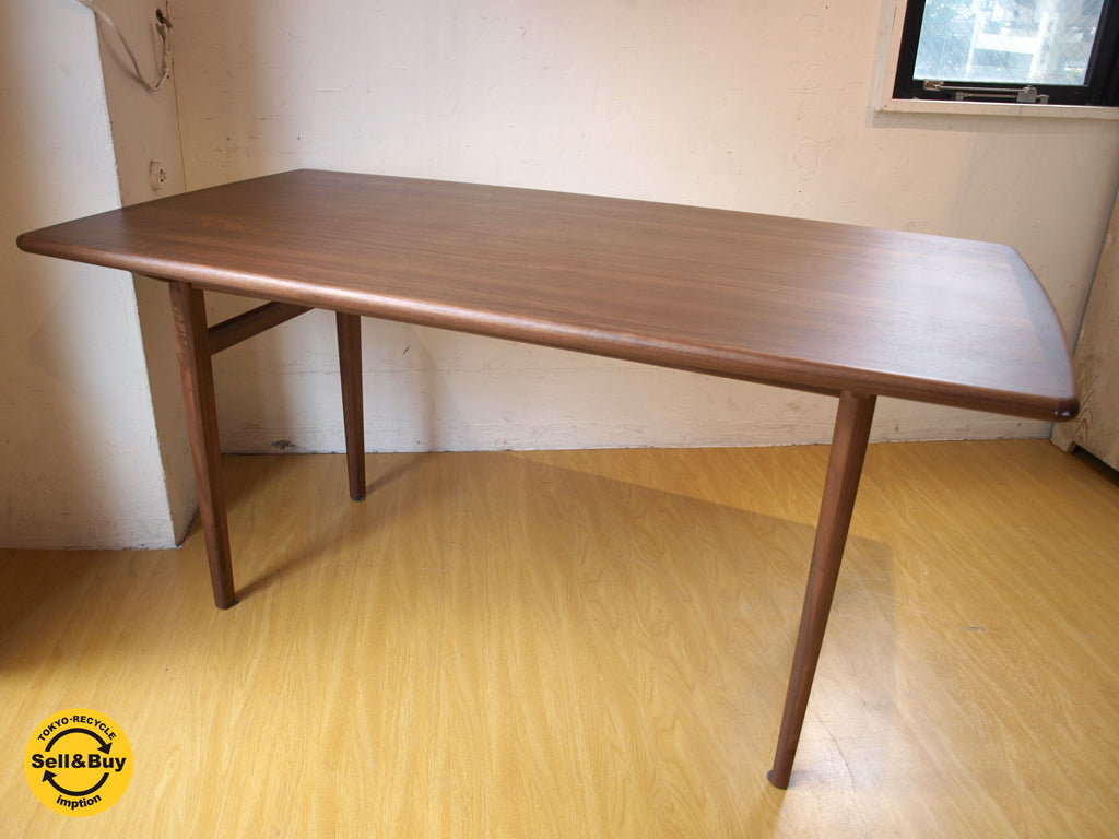 ウニコ unico ノルド NORD ダイニングテーブル W125 北欧 ヴィンテージスタイル ウォールナット材 中古品 買い取りしました。