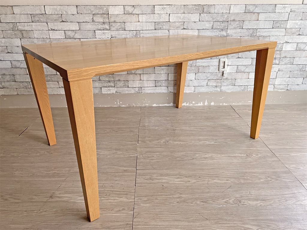 コスガ KOSUGA ダイニングテーブル オーク無垢集成材 W136cm シンプルデザイン 国産家具 中古品 買い取りしました。