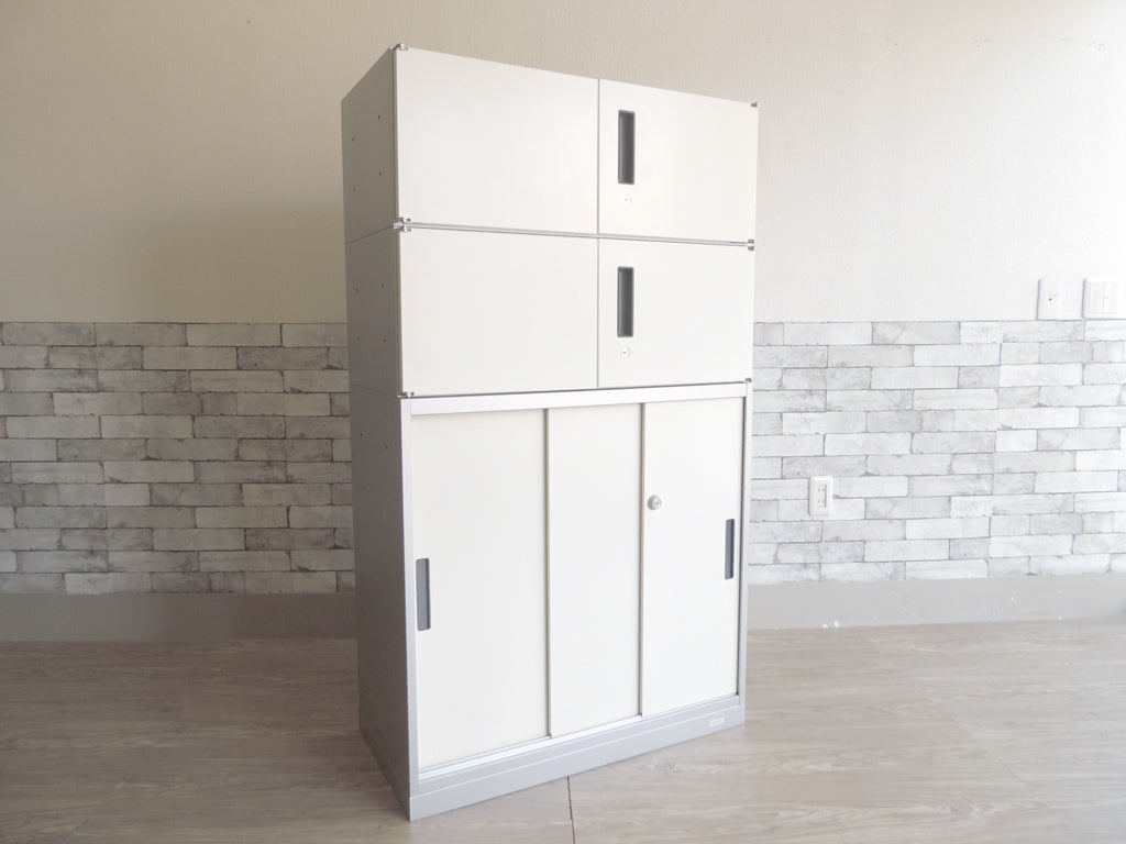 オカムラ okamura ヴィラージュ VILLAGE スチール製 キャビネット 3枚引違い扉 鍵付き オフィス家具 中古品 買い取りしました。