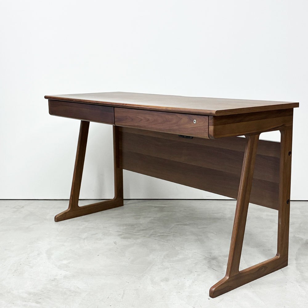 【経堂店】一世紀 ISSEIKI FRINK-2 DESK 130 学習机 買取させていただきました。