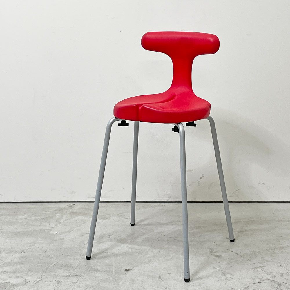 【祖師ヶ谷大蔵店】アーユル・チェア ayur-chair スツールタイプ SH49 レッド 四本脚 姿勢矯正 坐骨椅子 健康椅子 腰痛対策 2007グッドデザイン賞 廃番カラー 買取させていただきました。