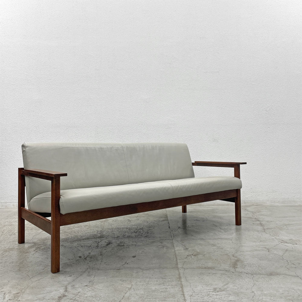 【登戸BASE店】レトロデザイン 木製フレーム × PVCレザー 2人掛けソファ W160cm グレー系 カフェスタイル 買取させていただきました。