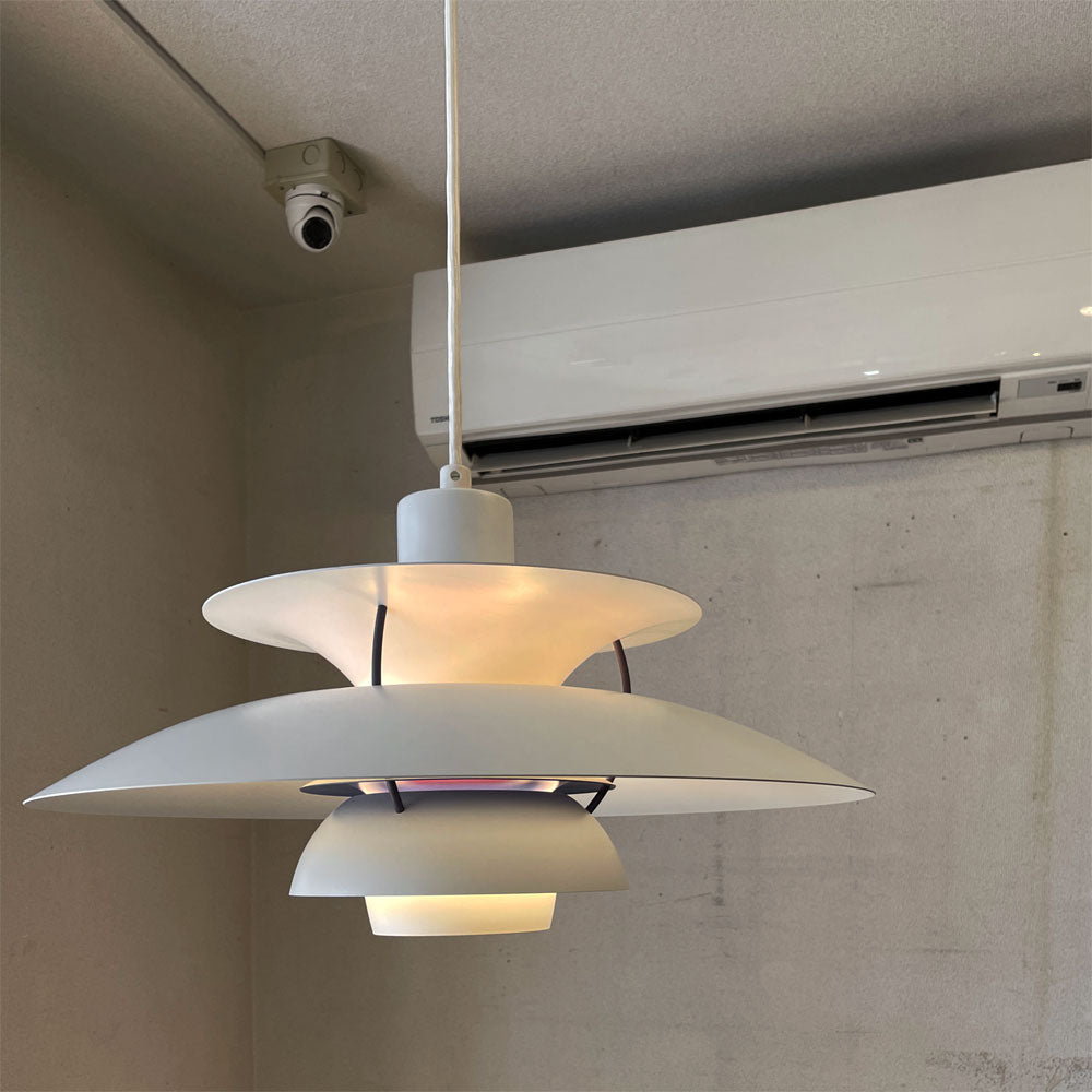 【経堂店】ルイスポールセン Louis Poulsen PH5プラス PH5 plus ペンダントライト クラシックホワイト ペンダントライト ポール・ヘニングセン デンマーク 北欧照明 買取させていただきました。