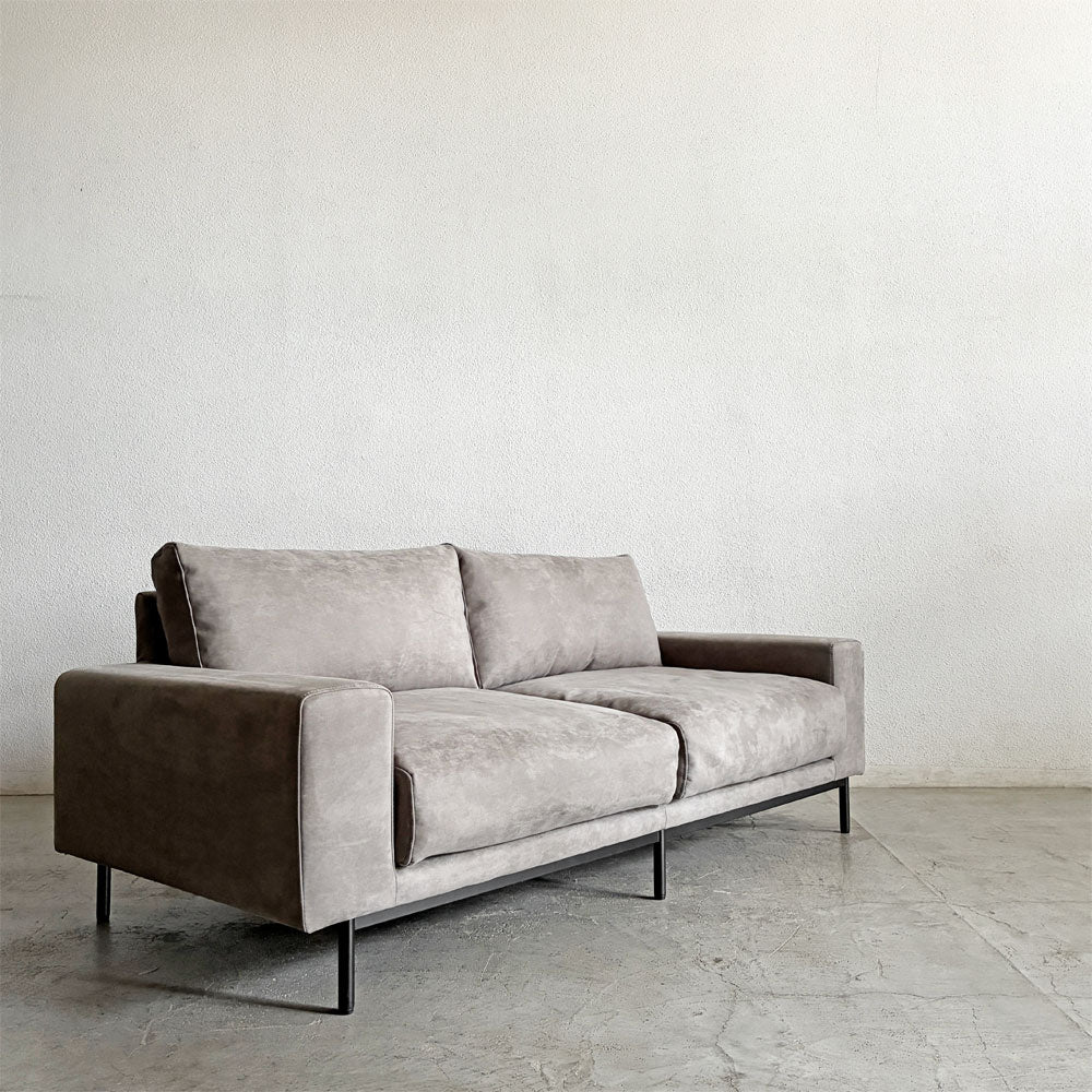 【登戸BASE店】クラッシュゲート CRASH GATE コンフォーム COMFORM プルート PLUTO SOFA 2.5人掛けソファ W181cm スエード エレファント 定価￥143,000- 買取させていただきました。