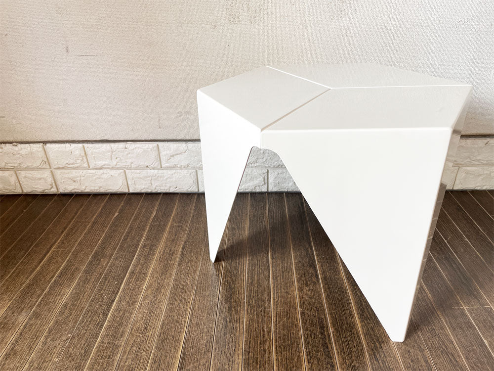 ヴィトラ vitra プリズマティックテーブル Prismatic Table サイドテーブル ヘキサゴン ホワイト 廃番カラー イサム・ノグチ ミッドセンチュリー  中古品  買い取りしました。