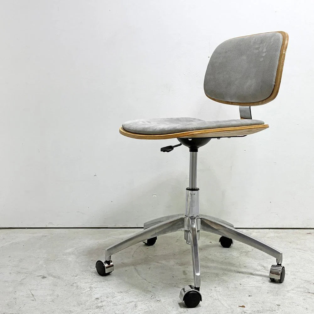 【祖師ヶ谷大蔵店】かなでもの KANADEMONO Stylish-Modern Silver gray デスクチェア オフィスチェア プライウッド スエード ライトグレー 昇降 キャスター 買取させていただきました。