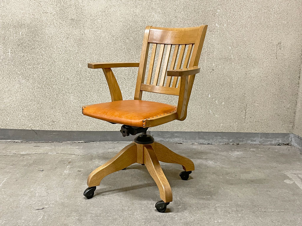 パシフィックファニチャーサービス Pacific furniture service P.F.S クラークチェア 中古品 買い取りしました。