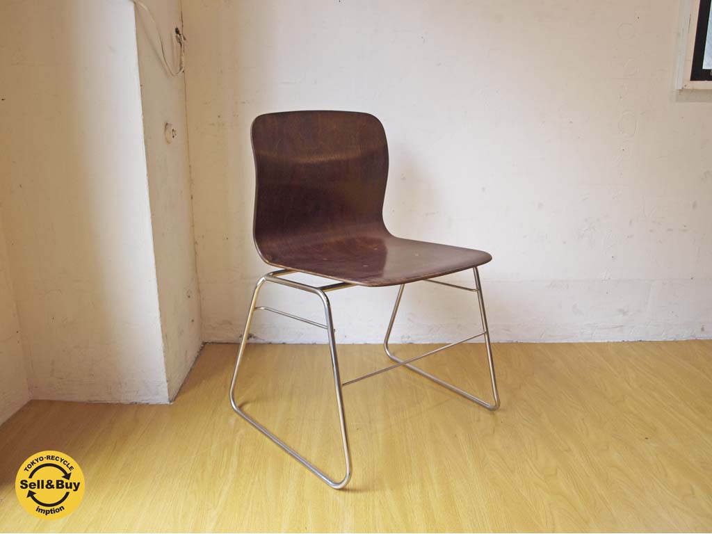 オカムラ okamura ダイニングチェア プライウッド スタッキング 中古品 買い取りしました。