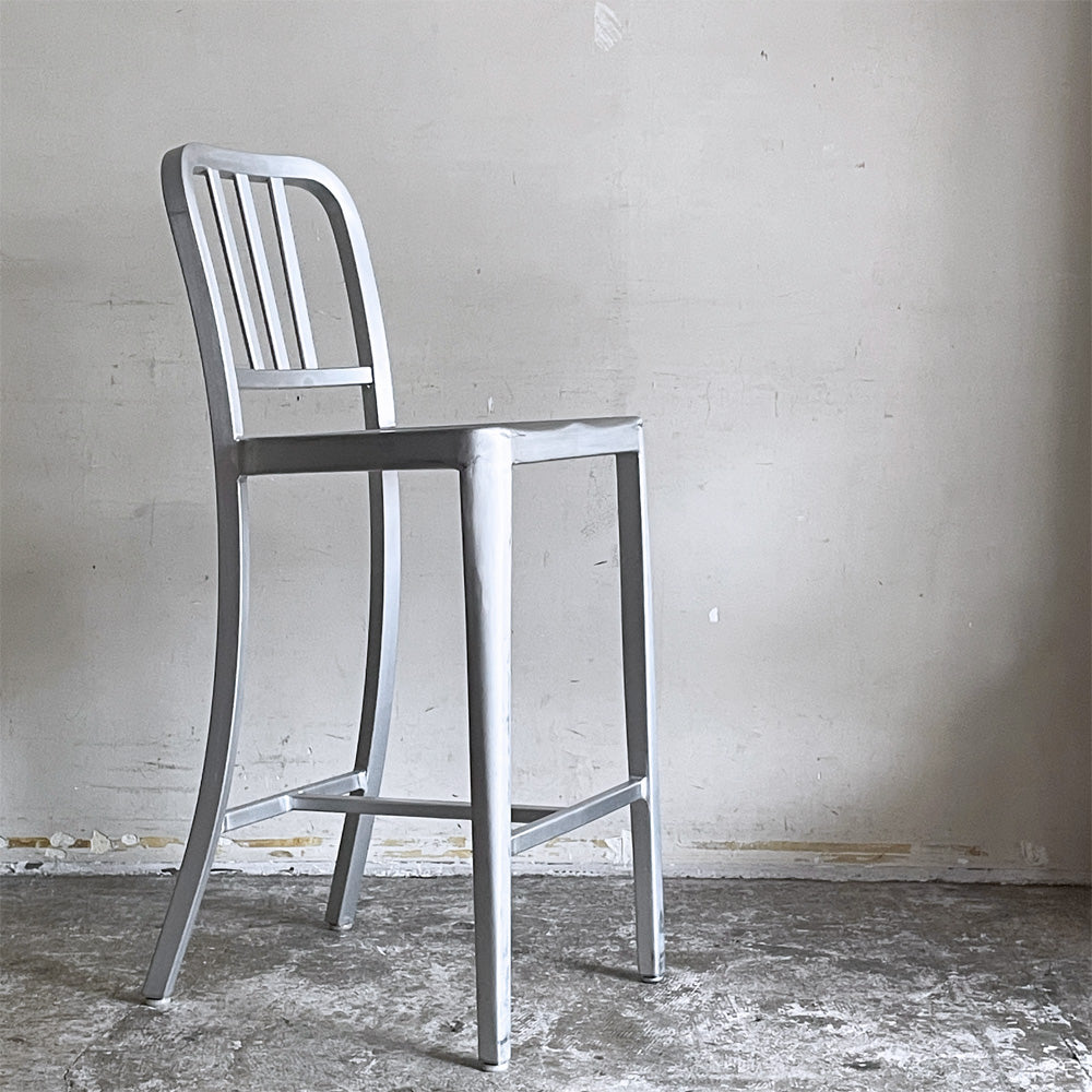 【自由が丘店】ネイビーバースツール Navy BarStool カウンターチェア アルミニウム インダストリアル リプロダクト 計2脚 買取させていただきました。
