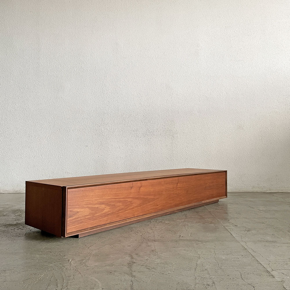 【登戸BASE店】アクタス ACTUS リモ2 RIMOⅡ テレビボード AVボード W170cm ウォールナット材 モダンデザイン 参考価格￥178,200- 廃番 買取させていただきました。