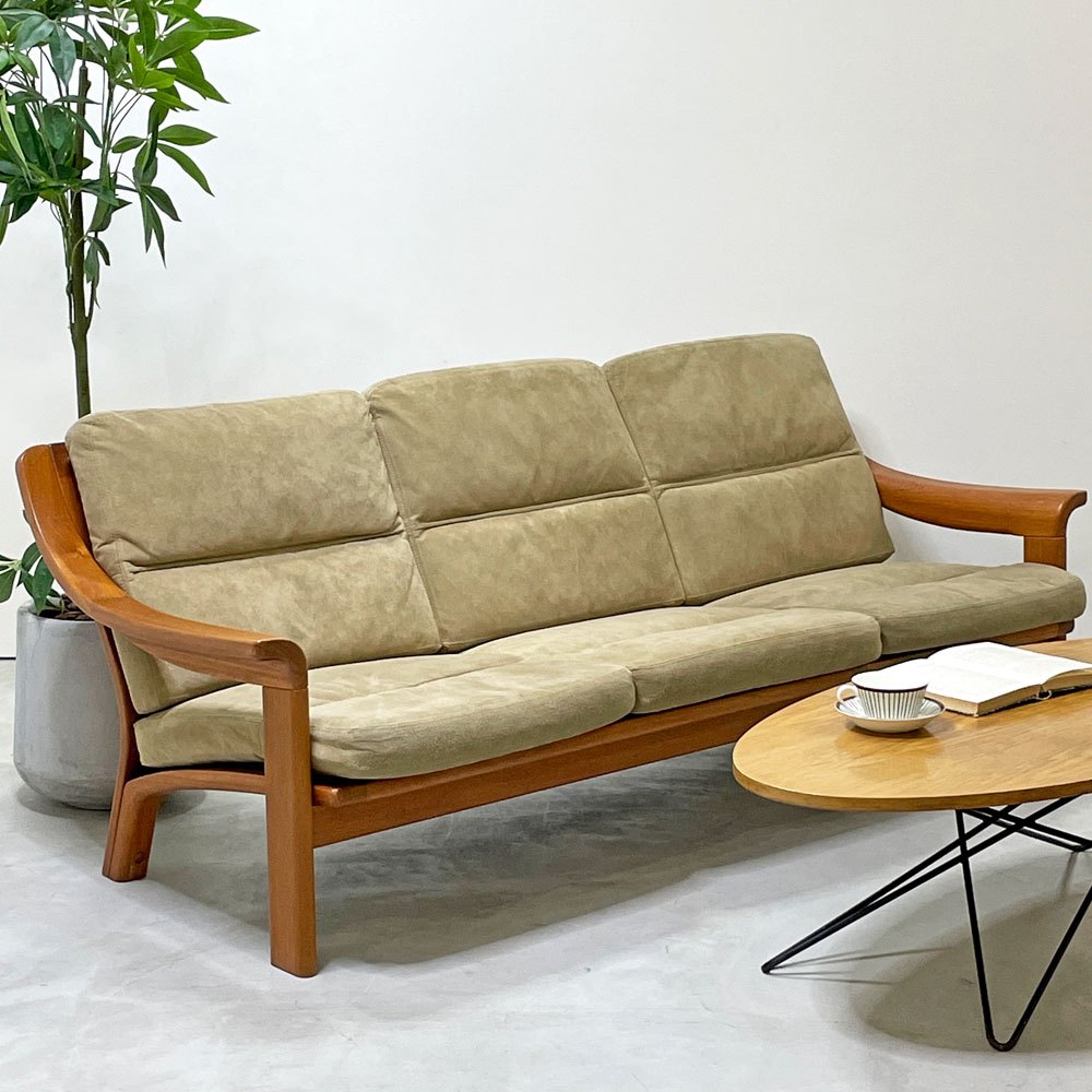 【祖師ヶ谷大蔵店】PJ ファニチャー PJ furniture チーク無垢材 3pソファ 3シーター POUL JEPPESEN デンマークビンテージ 買取させていただきました。