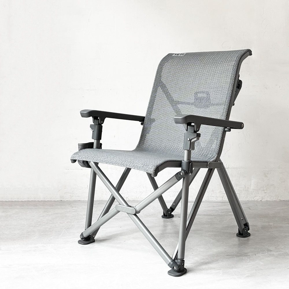 【下北沢店】イエティ YETI トレイルヘッド Trailhead キャンプチェア フォールディングチェア アウトドア チャコール 折り畳み式 収納ケース付き アメリカ 美品 買取させていただきました。