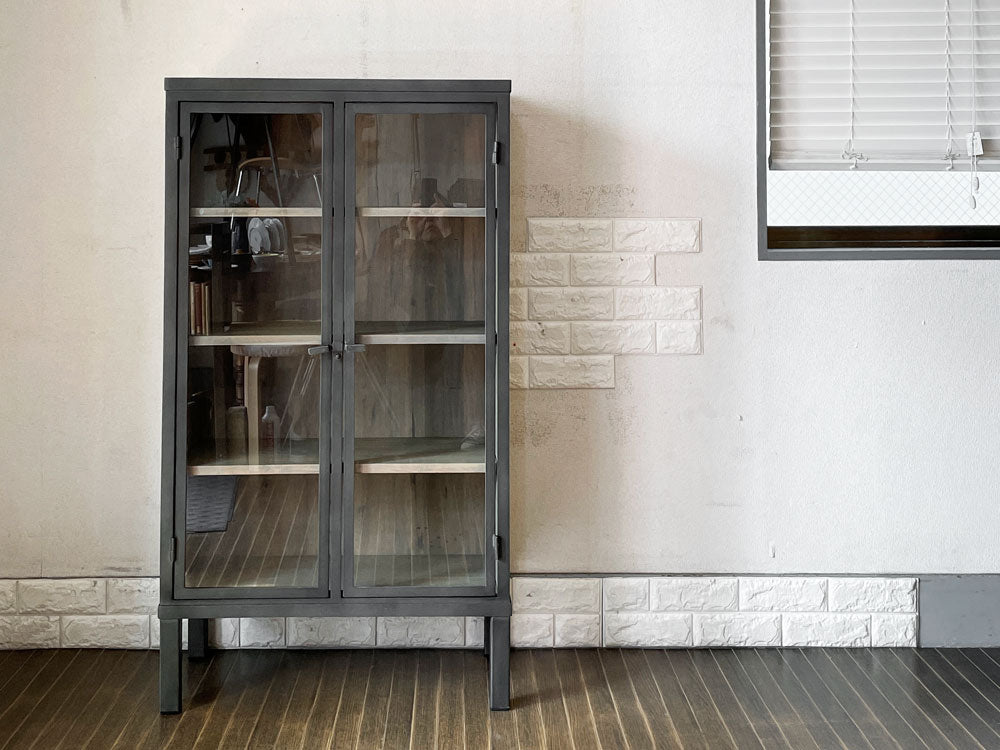 アクタス ACTUS スローハウス SLOW HOUSE タリナ TARINA ガラスキャビネット 食器棚 飾り棚 H125.5cm オーク材 定価￥149,000-  中古品  買い取りしました。