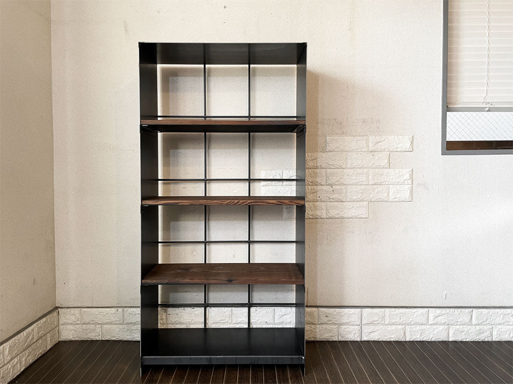 アール EARL アイアン×パイン材 ブックシェルフ オープンシェルフ 本棚 4段 H129cm 黒皮仕上げ オーダー品 インダストリアルスタイル  中古品  買い取りしました。