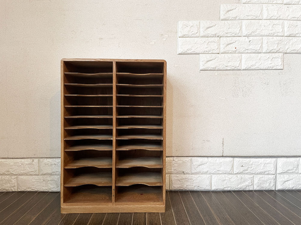 ジャパンビンテージ Japan vintage 古い木味の書類棚 カルテラック 木製シェルフ W39cm 古家具 昭和レトロ  中古品  買い取りしました。