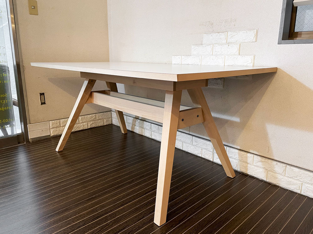 スコービー Skovby ダイニングテーブル SM09 ビーチ材 × メラミントップ ホワイト W160cm デンマーク アクタス ACTUS 取扱 定価14万円以上 中古品  買い取りしました。