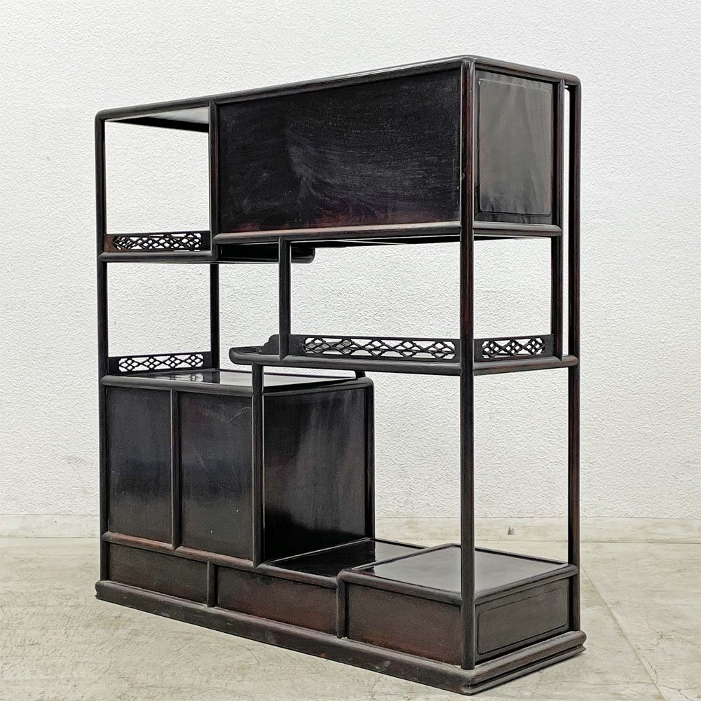 【登戸BASE EC店】唐木家具 茶棚 違い棚 飾り棚 オープンシェルフ 透かし彫り 伝統工芸 銘木家具 買取させていただきました。
