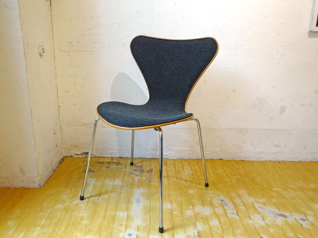 フリッツハンセン Fritz Hansen セブンチェア フロントパティング新品張替品 NC127 アルネ・ヤコブセン Arne Jacobsen デンマーク 北欧家具下北沢店 中古品 買い取りしました。
