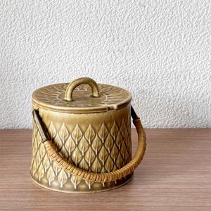 【用賀店】クロニーデン KRONJYDEN レリーフ Relief シュガーポット Sugar pot 蓋物 ケース イェンス・クイストゴー 北欧 ビンテージ 希少  買取させていただきました。