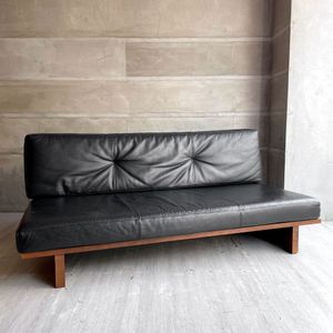 【学芸大学店】シギヤマ家具 ブレナ Brena 2pソファ LEATHER WOOD 本革 ウォールナット突板 W160cm モダンデザイン ♪ 買取させていただきました。
