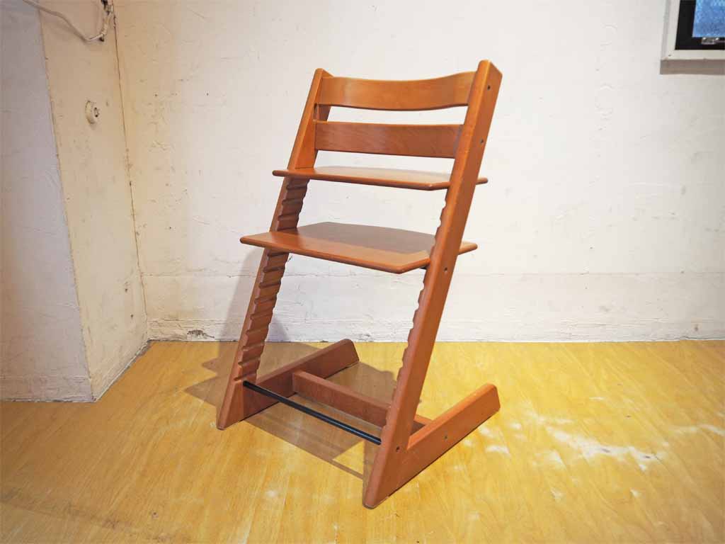 ストッケ STOKKE トリップトラップ TRIPP TRAPP ベビーチェア 旧型 高さ調整機能付 チェリーカラー 中古品 買い取りしました。
