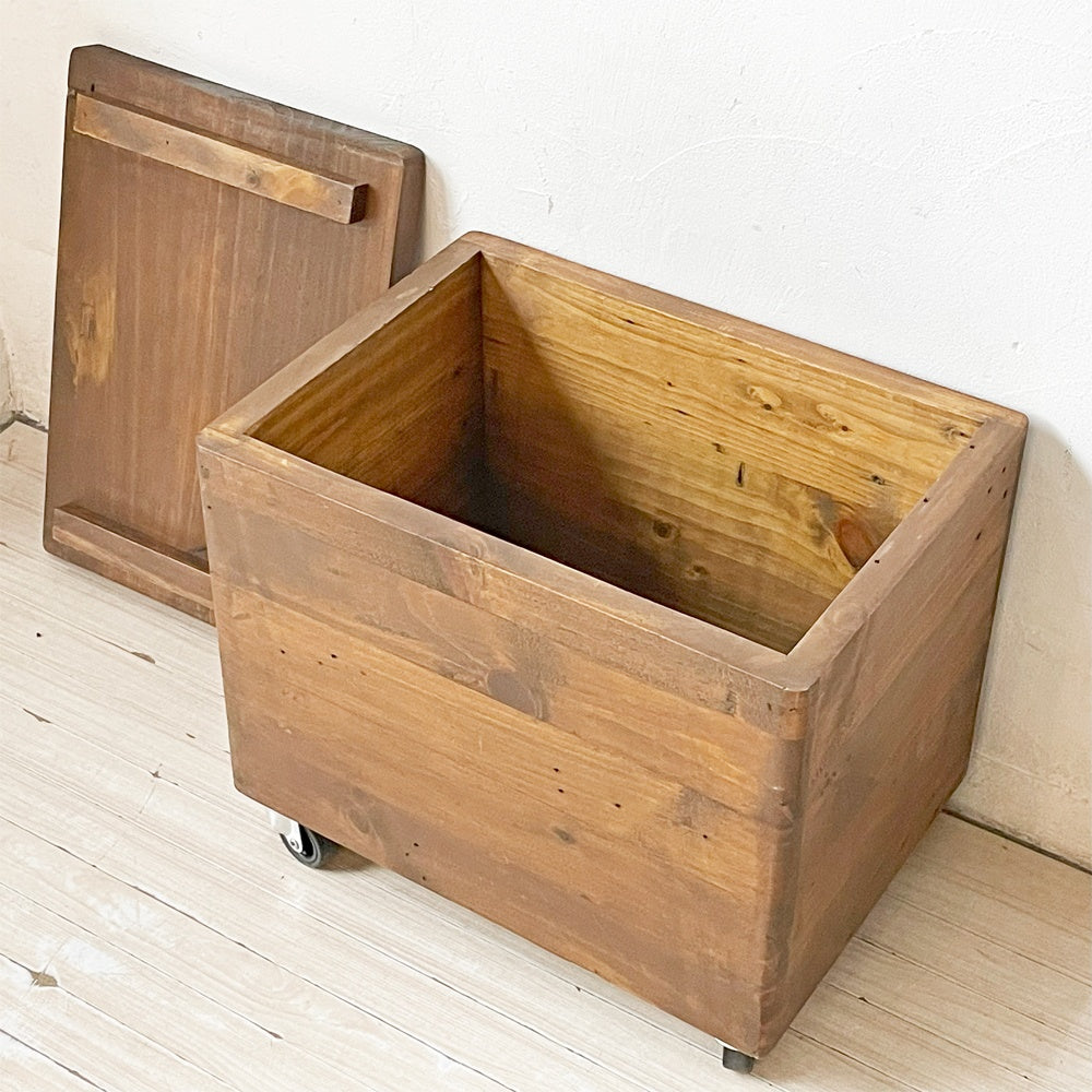 【下北沢店】アンドファニチャー &Furniture キャスターボックススツールL 収納ボックス W45×H41.5cm 古材 インダストリアル アンティーク調 買取させていただきました。