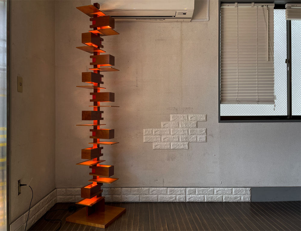 フランク・ロイド・ライト FRANK LLOYD WRIGHT タリアセン2 TALIESIN 2 フロアライト チェリー S7263 ヤマギワ取扱 定価￥363,000-  中古品  買い取りしました。