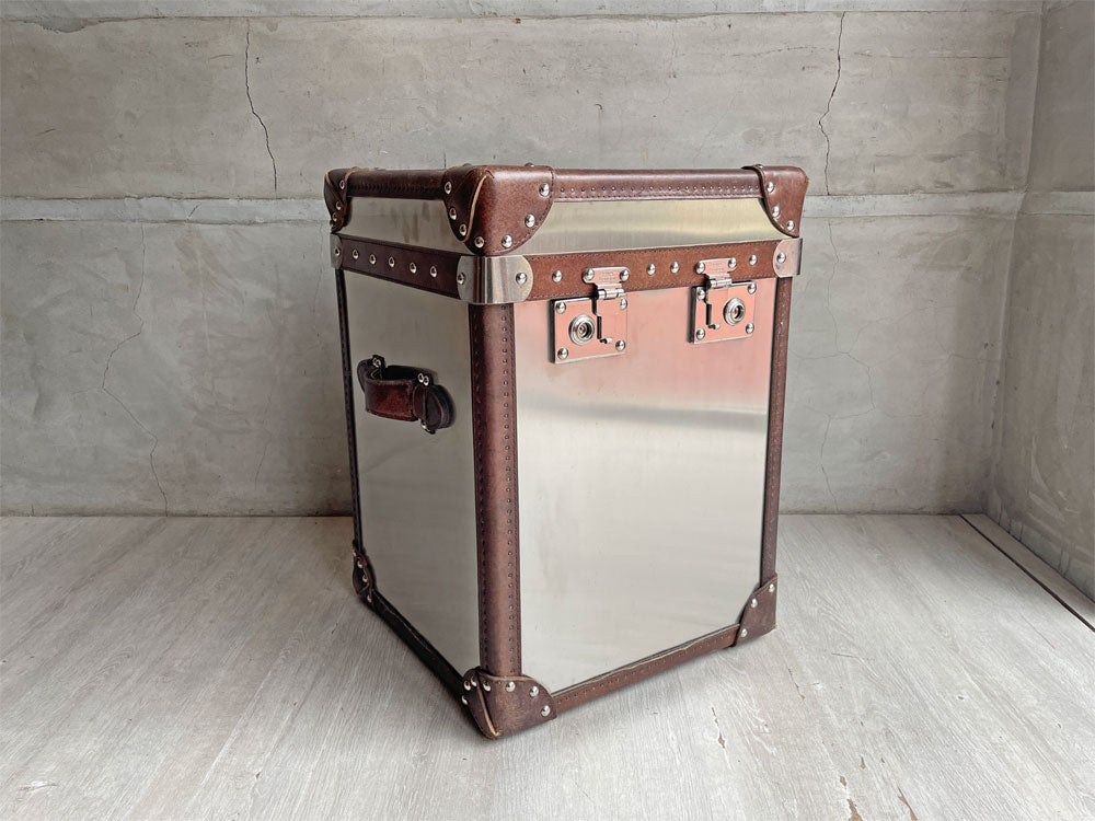 ハロ HALO パリス PARIS トランク TRUNK ブラッシュドスチール サイドテーブル 英国家具 廃番 定価￥97,900- 中古品 買い取りしました。