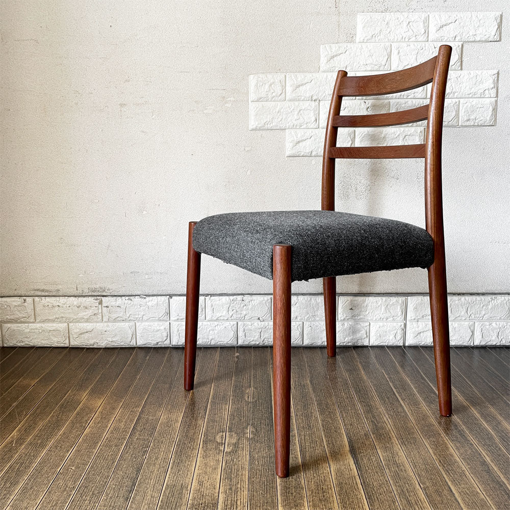 【経堂店】ジャパンビンテージ Japan Vintage チーク材 ダイニングチェア グレー系ファブリック 座面張替＆ウレタン交換済 北欧スタイル 買取させていただきました。