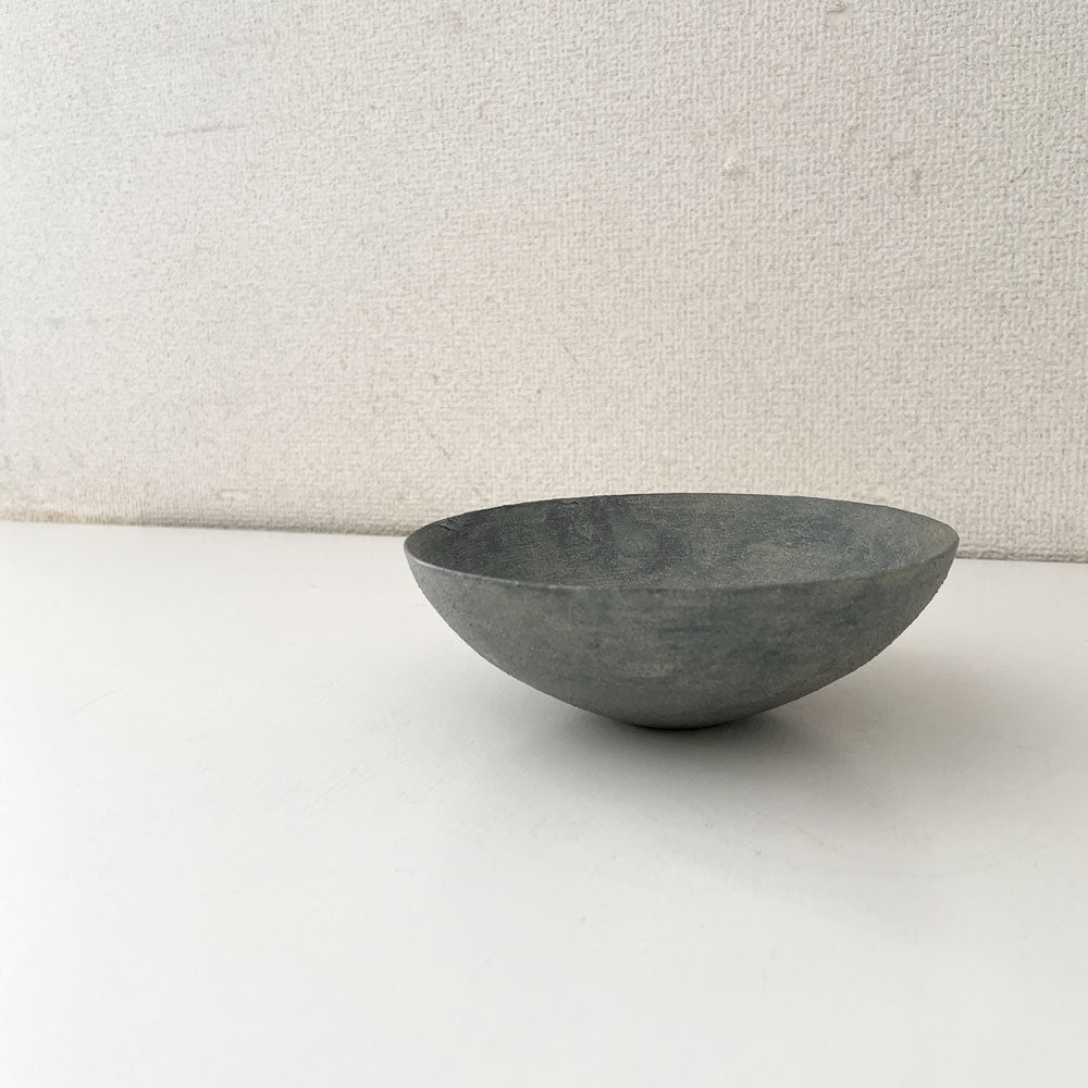 【経堂店】田澤祐介 Yusuke Tazawa 蒔地漆 薄白 鉢 ボウル Φ15cm 森想木工舎 現代作家 買取させていただきました。