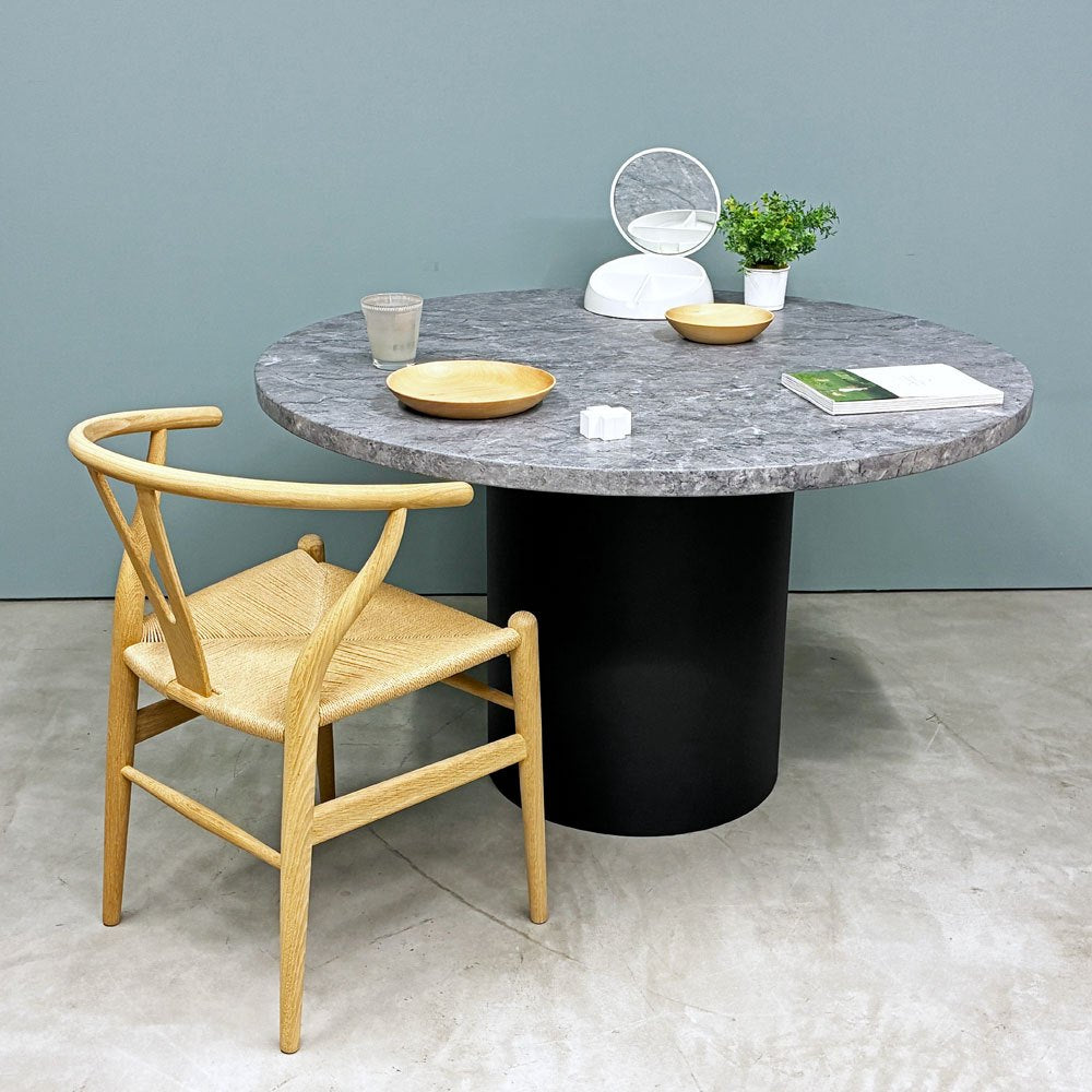 【経堂店】モーダエンカーサ moda en casa カプリ CAPRI ダイニングテーブル ラウンド 120cm 天然大理石 グレー 買取させていただきました。